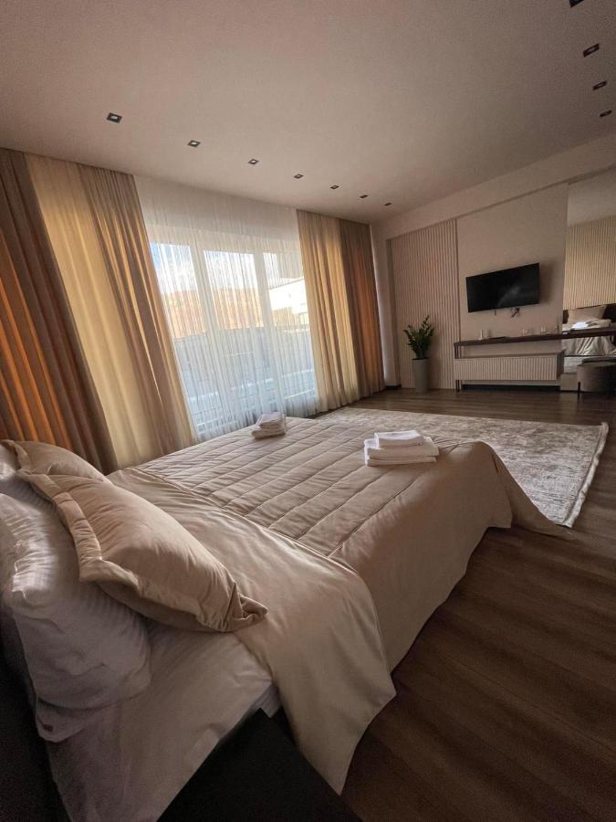 Garden Plaza Neresnytsya Exterior foto